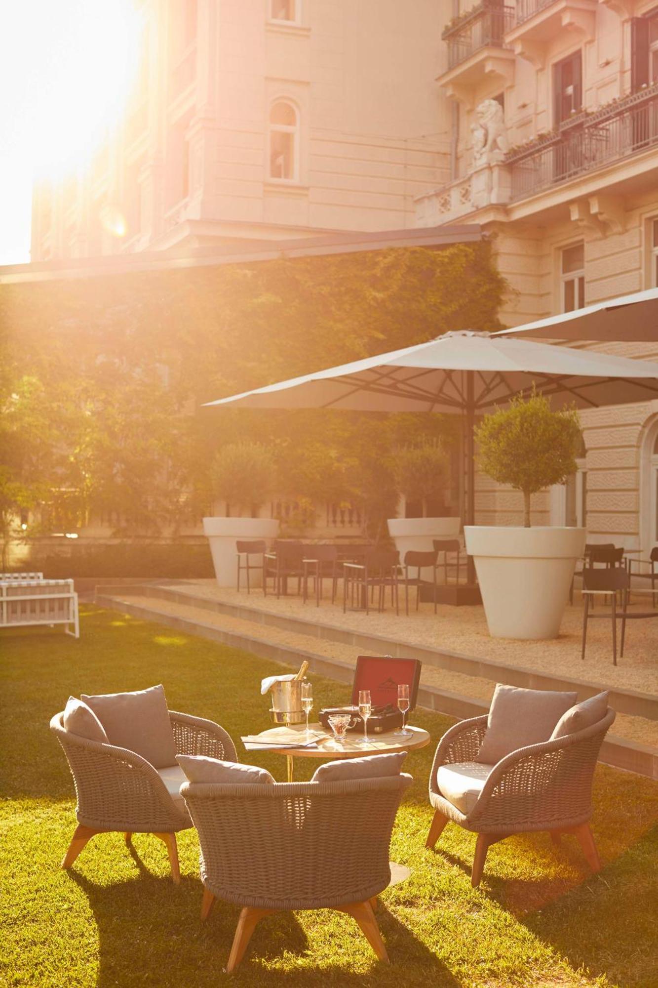 Hotel Kempinski Palace