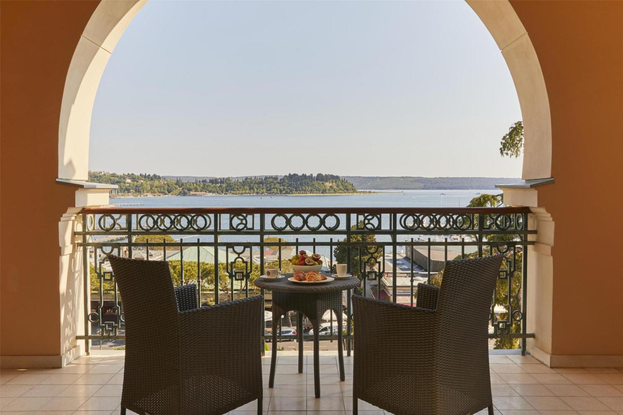 Hotel Kempinski Palace