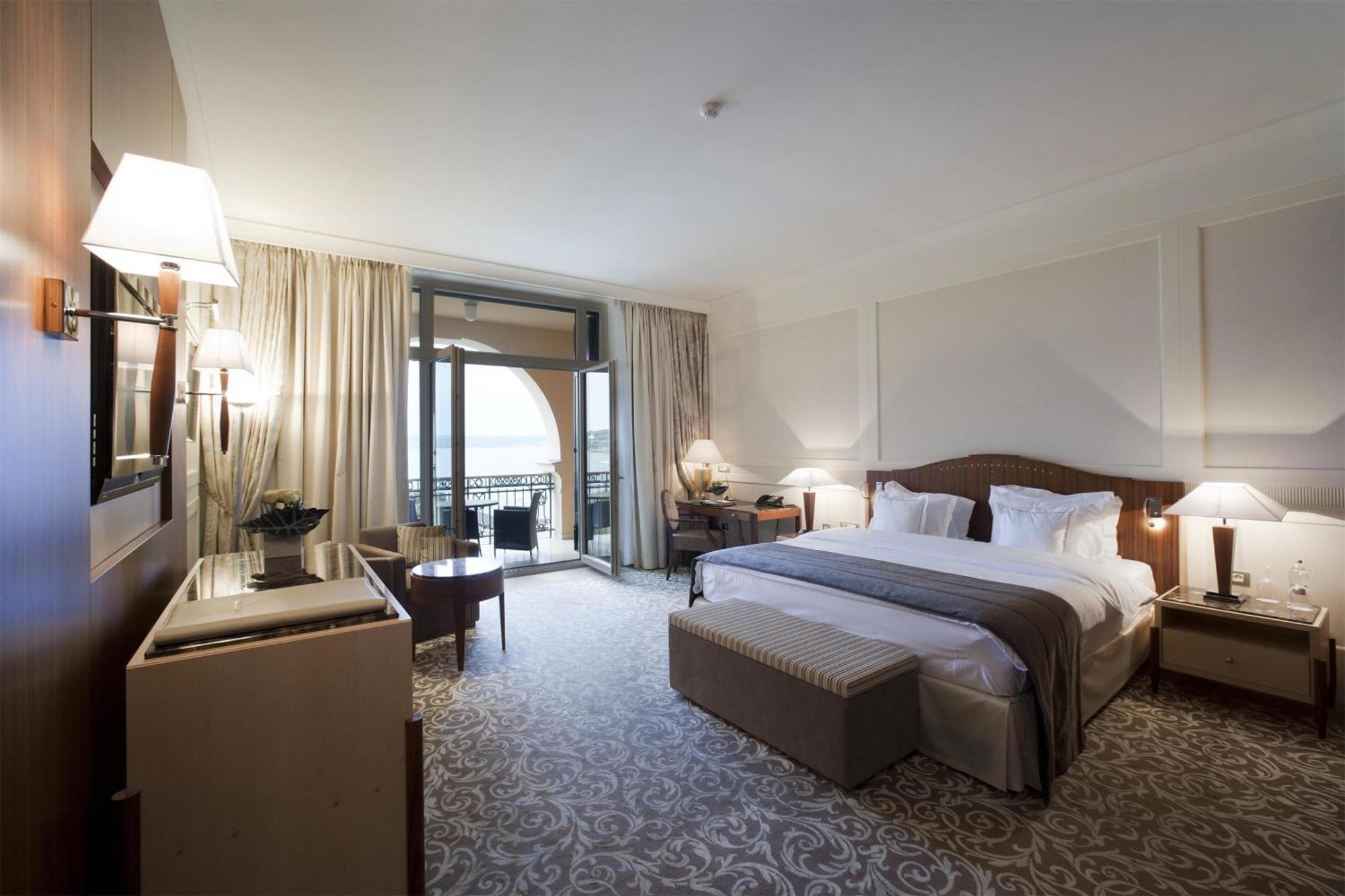 Hotel Kempinski Palace 5*
